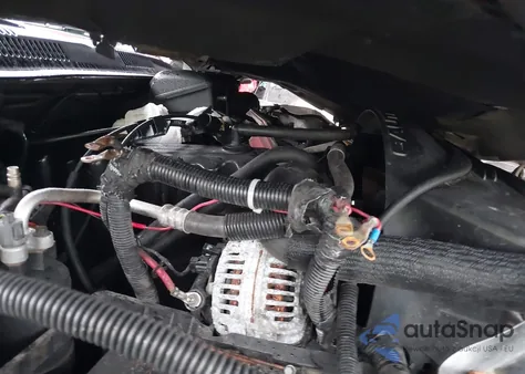 2000 Jeep Grand Cherokee Laredo from USA, damaged, VIN 1J4GW48S8YC349759